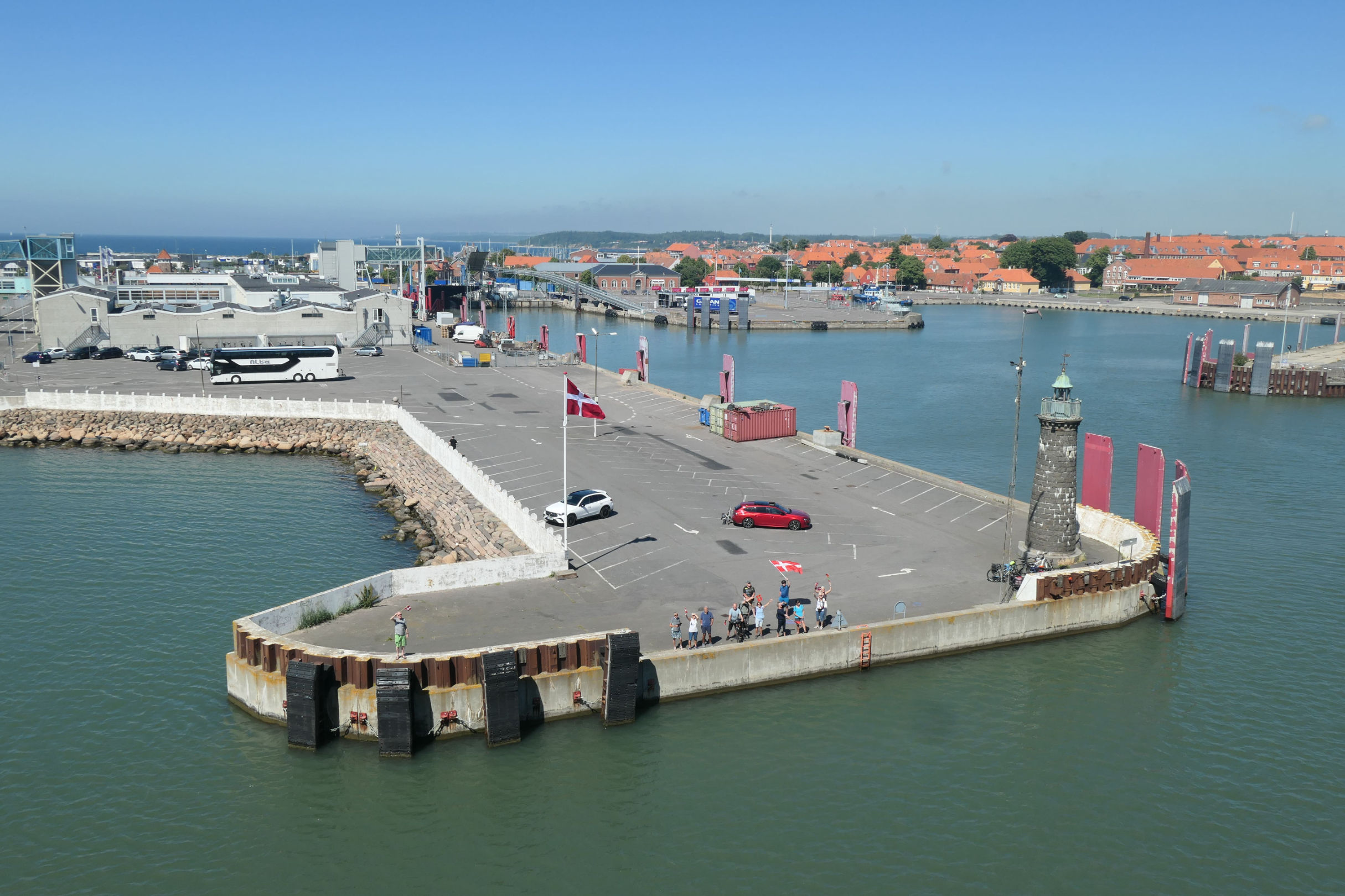 P1008977