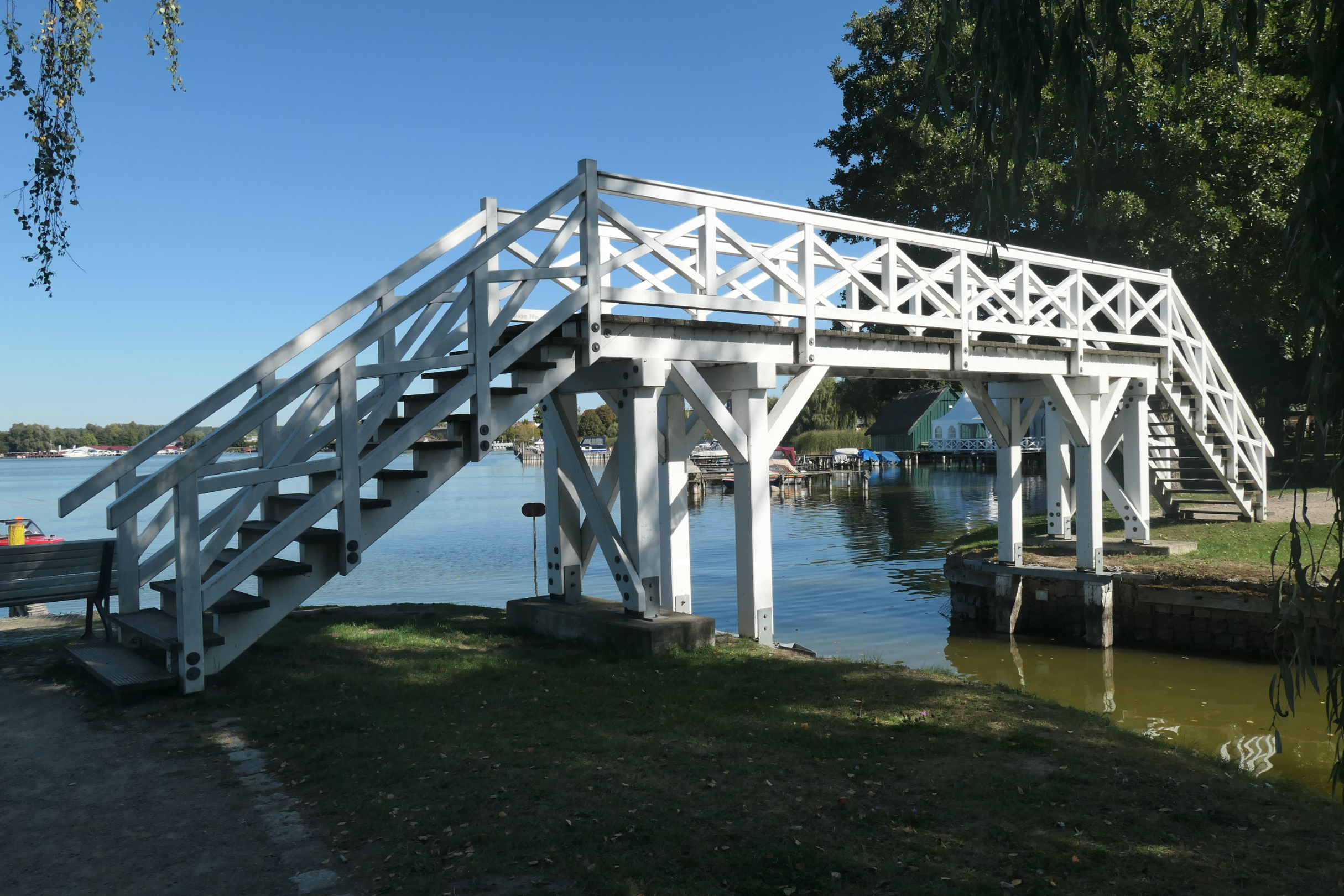 P1006748
